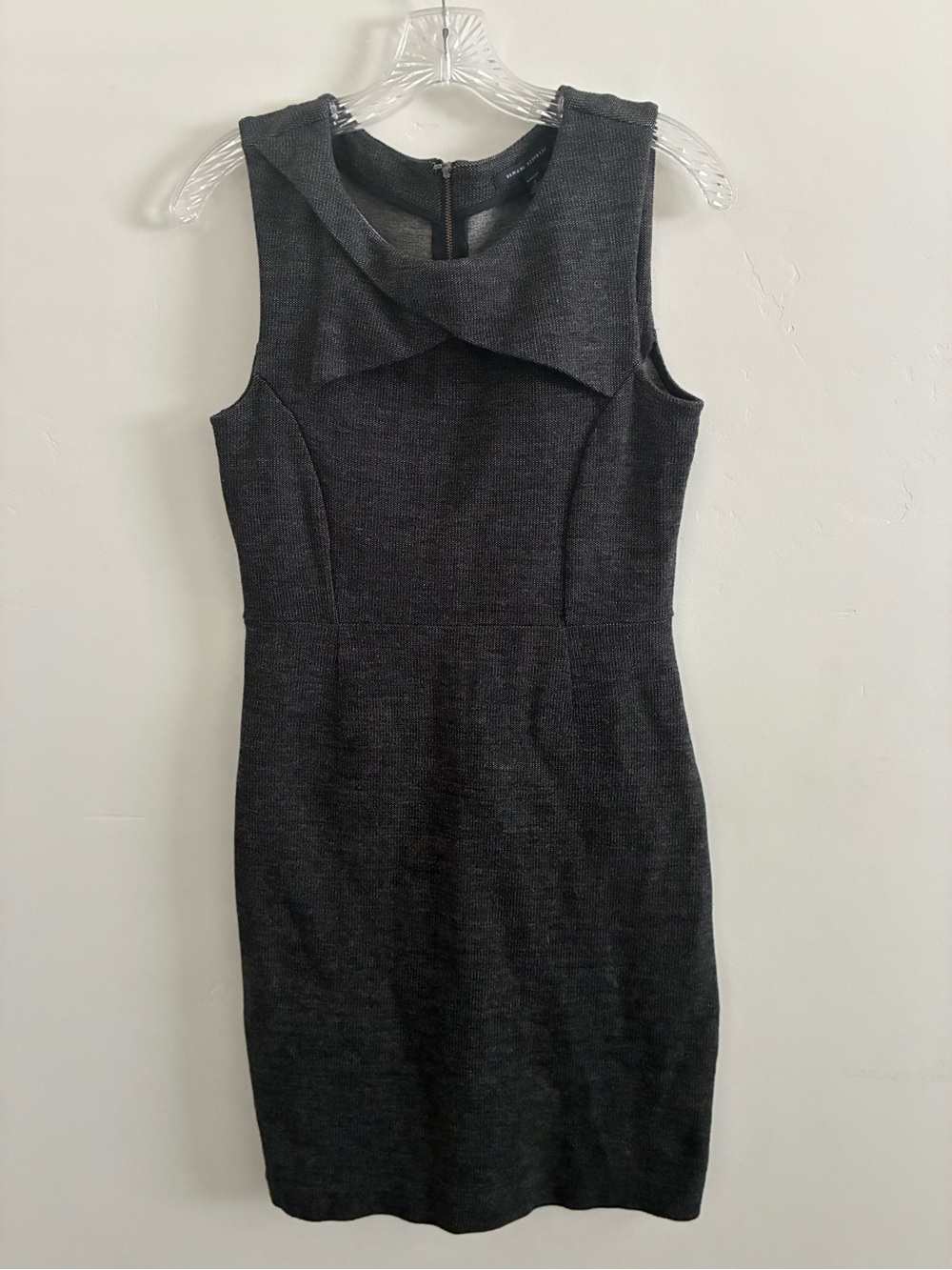 Banana Republic woman’s size 2 Charcoal Sleeveless Sheath Dress